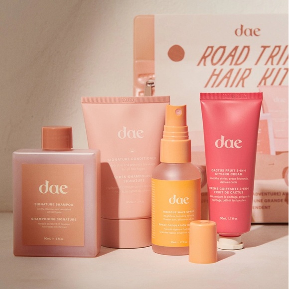 DAE Road Trip Mini Hair Set shampoo, conditioner, wave spray, styling cream $62 - Picture 3 of 8